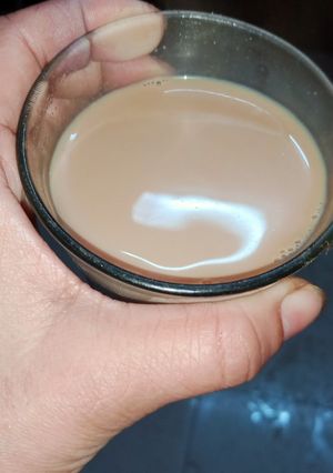 अदरक की चाय(adrak ki chai recipe in hindi) रेसिपी मुख्य फोटो