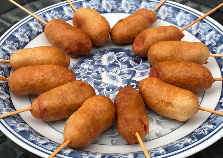 Mini corndogs