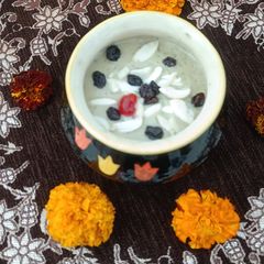A picture of Payasam with jaggery.