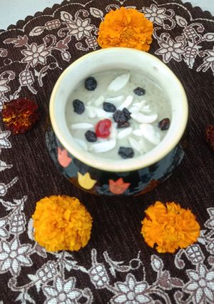 A picture of Payasam with jaggery.