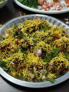 सेव पूरी (Sev Puri recipe in Hindi) रेसिपी मुख्य फोटो