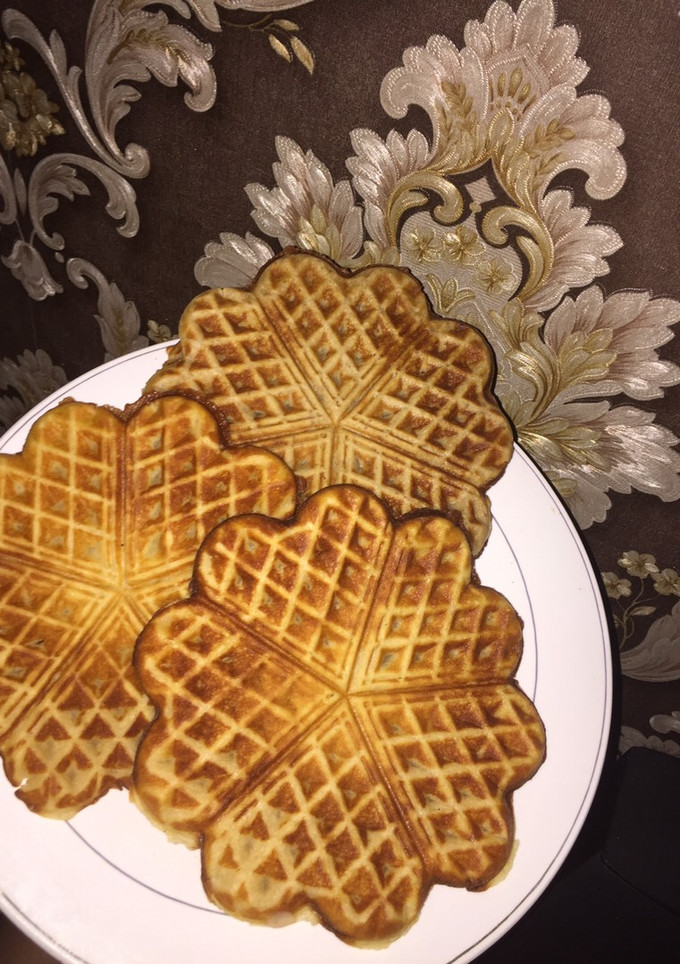 A picture of Waffles.