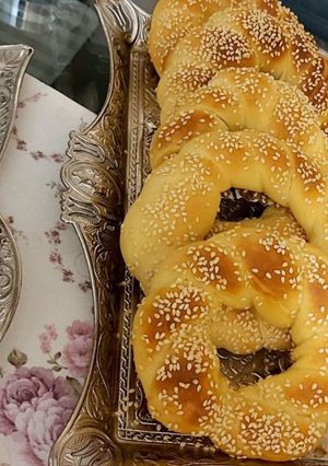 عکسی از دستور نان سیمیت🥐