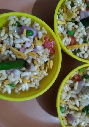 झाल मुरी (Jhal muri recipe in Hindi) रेसिपी मुख्य फोटो