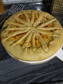 Una foto de Tarta de pollo y crema de choclo