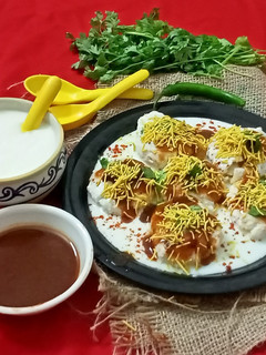 દહીંવડા રેસીપી મુખ્ય ફોટો