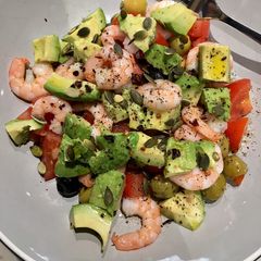 A picture of Prawn and Acocado Salad.