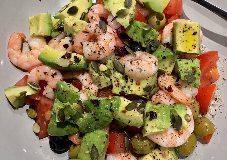 Simple Way to Prepare Any-night-of-the-week Prawn and Acocado Salad