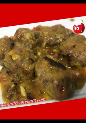 Una foto de Albóndigas en salsa de cerveza y curry