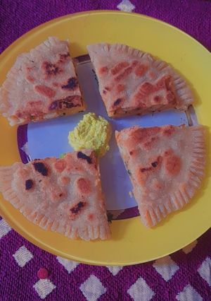 फराली आलू पराठा (Farali aloo paratha recipe in hindi) रेसिपी मुख्य फोटो