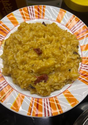 A picture of Dal khichdi.