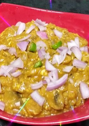 ரோட் சைட் காளான் ஹோம் ஸ்டைலில் (முட்டை காளான்)🤤🤤😋(roadside kalan recipe in tamil) செய்முறை முக்கிய புகைப்படம்