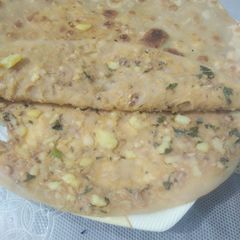 A picture of Aloo wala partha made by sumaira jabee.