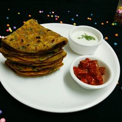 A picture of Methi Thepla.