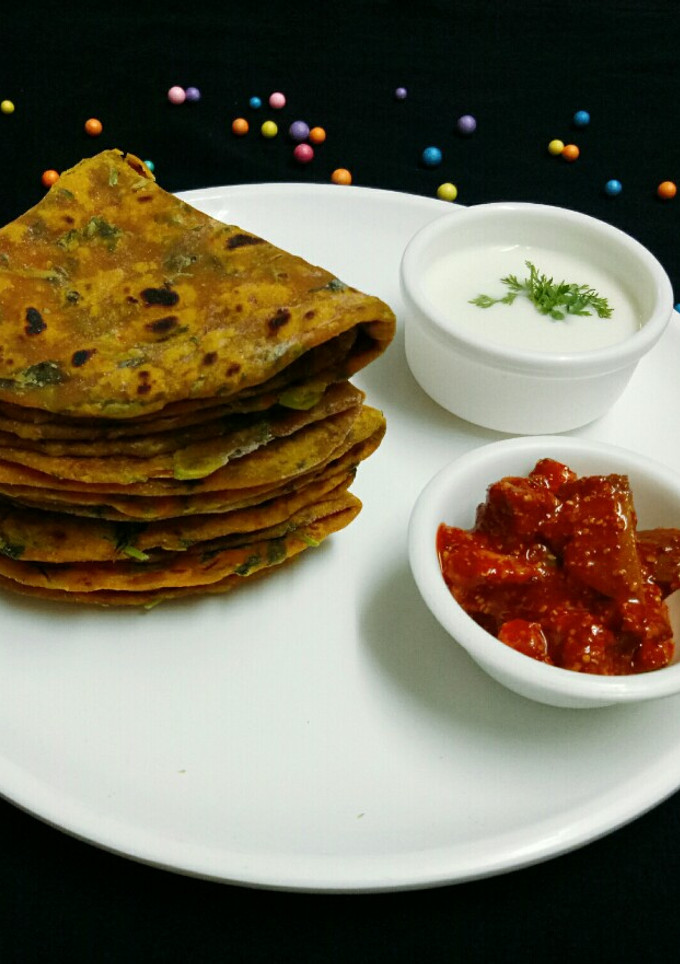 A picture of Methi Thepla.