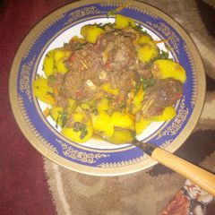 A picture of Curry potatoe.