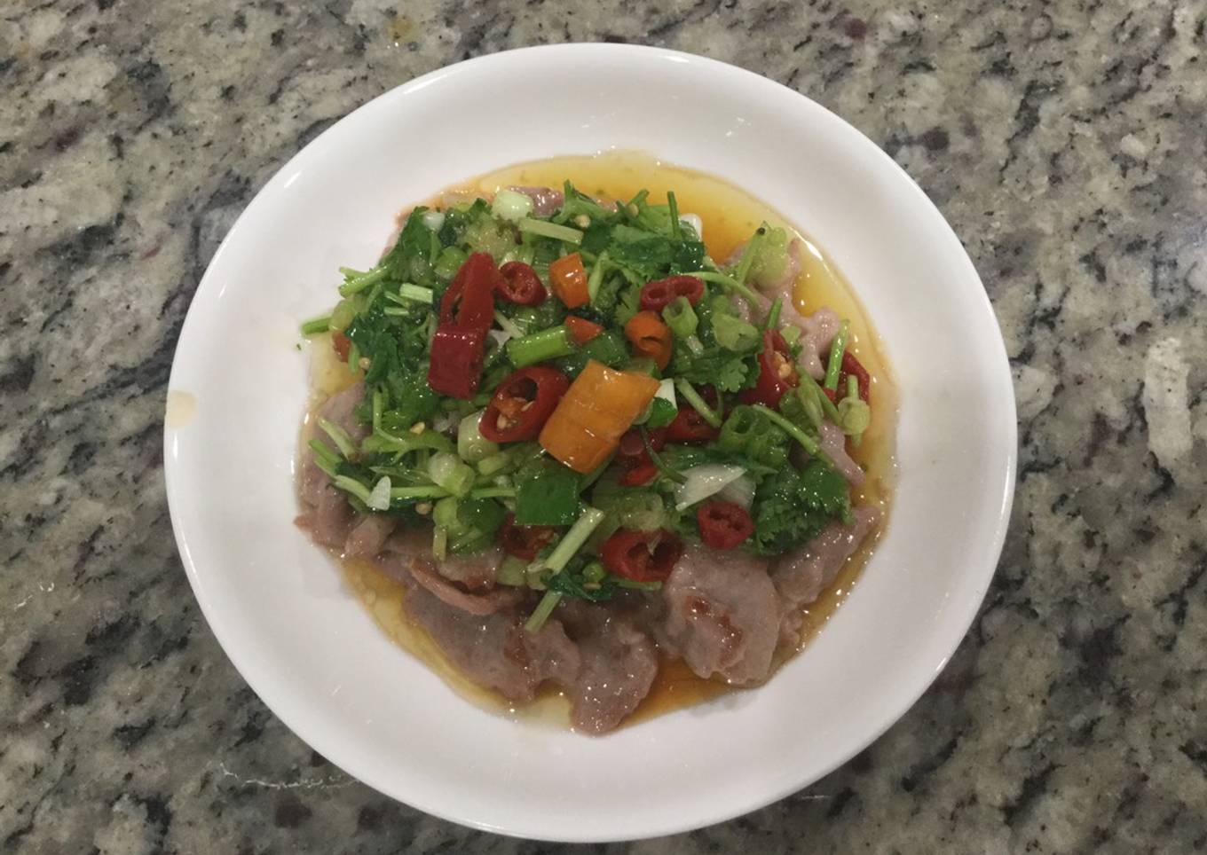 爆蔥辣椒豬片 Green onion hot pepper pork
