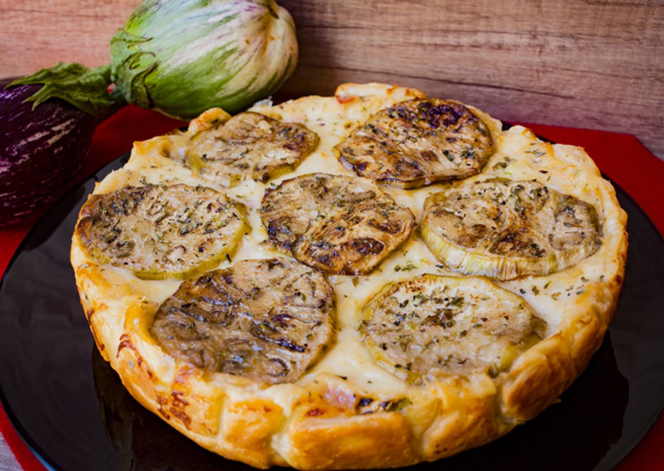 Pastel de berenjenas en hojaldre