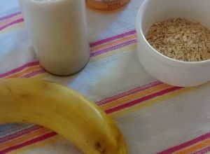 Una foto de Licuado de banana y avena