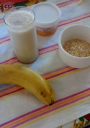 Una foto de Licuado de banana y avena
