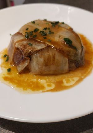 Une photo de Charlotte d'endive braisée meunière et son caramel d'endive