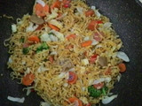 mie goreng warna warni