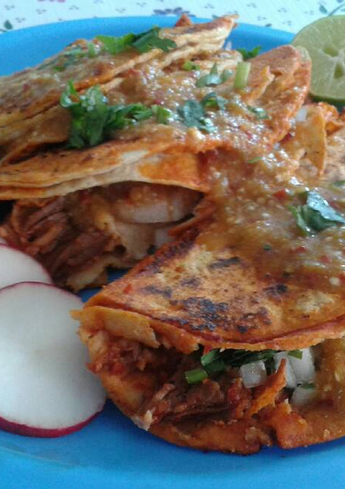 Una foto de Tacos de barbacoa "estilo Guadalajara" 😈