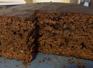Una foto de Torta de chocolate y quinotos
