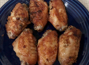 รูปของ ปีกไก่ทอด สูตรหมักซีอิ๊วขาว โดย Air Fryer