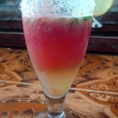 A picture of Sunset mocktail.