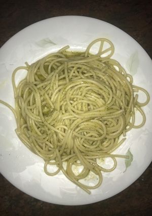 Foto principal de Spaguettis con salsa de pesto