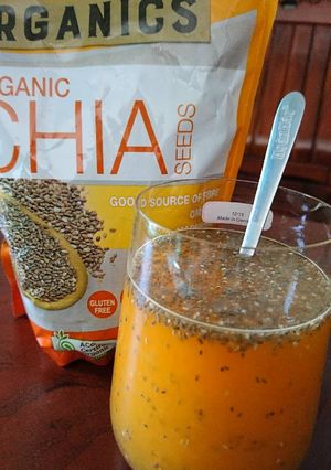 Hình của món Nước cam hạt chia.