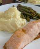 Salmón con judías verdes y puré de patata