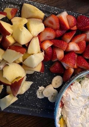 A picture of Marshmallow cream cheese fruit dip.
