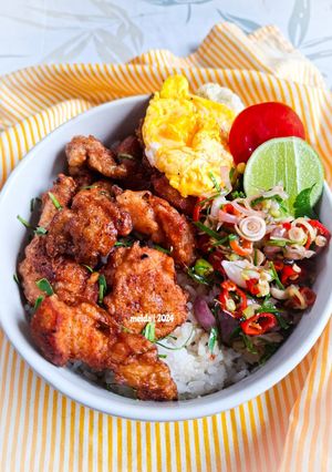 Foto resep Ayam Krispi Sambal Matah Rice Bowl