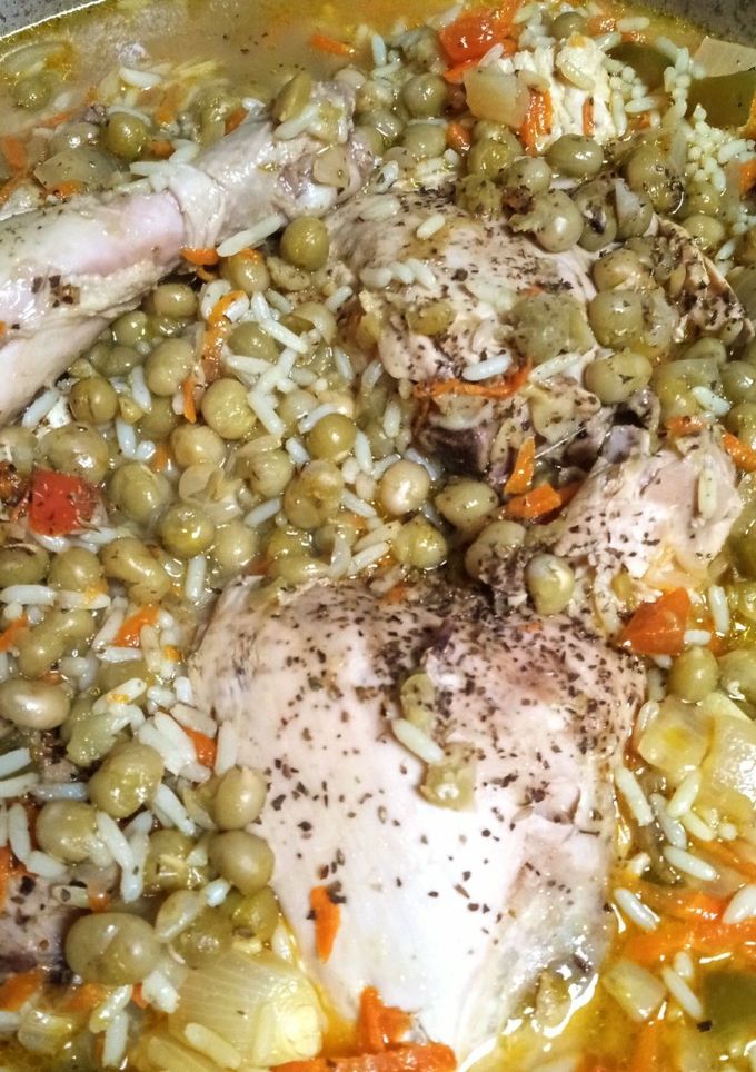 Una foto de Arroz con pollo