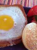 Huevos en canasta o en chancleta