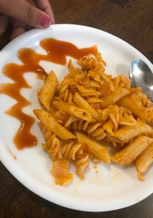 A picture of Pasta with 4 ingredients.