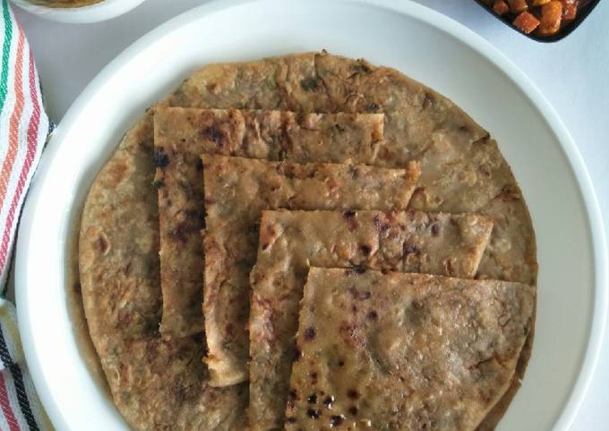 Recipe of Ultimate Aaloo Paratha (Potato Stuffed Whole Wheat Flatbread)