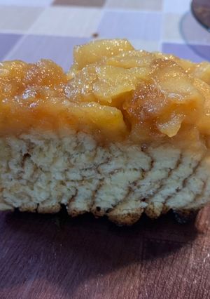 Fordított alma torta fahéjas tekerccsel recept fotója
