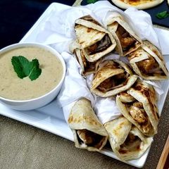 A picture of Chicken paratha rolls.