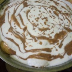 A picture of Moong ki daal ke Dahi baray.