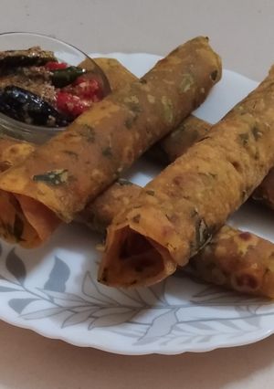 মেথি থেপলা (methi thepla recipe in bengali) রেসিপির প্রধান ছবি