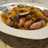 Salteado de salchichas con calabacín y champiñones