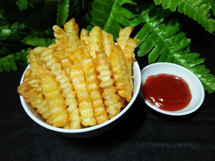 Resep Kentang goreng crispy (french fries) 😃 yang Menggugah Selera