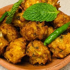 A picture of Crazyyyy fritters.