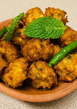 A picture of Crazyyyy fritters.