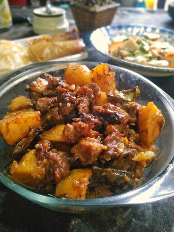 Cara Memasak Semur daging kentang Kekinian