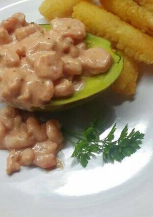 Una foto de Palta con camarones