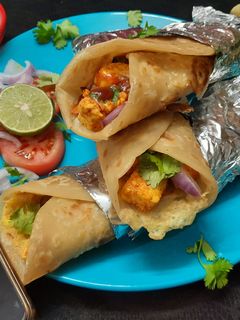 এগ্ পনির রোল(Egg Paneer Roll recipe in bengali) রেসিপির প্রধান ছবি